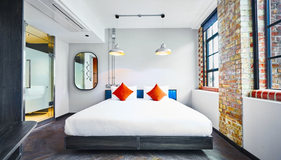 New Road Hotel