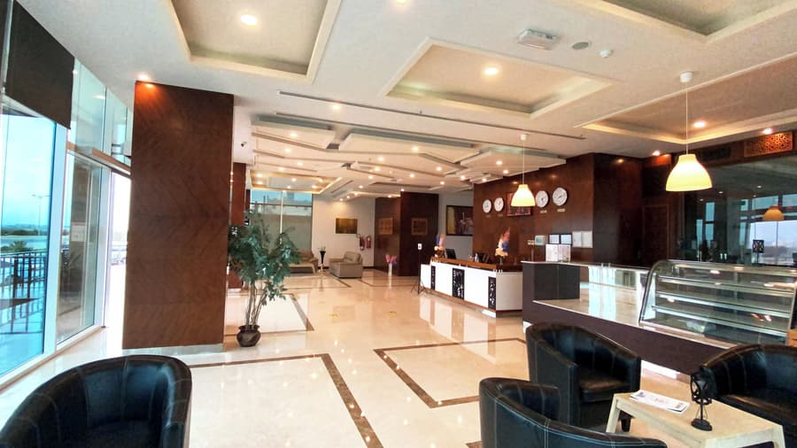 Surgrand Hotel