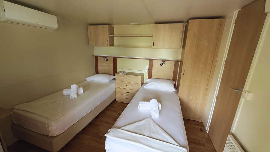 Chrissa Camping Rooms & Bungalows