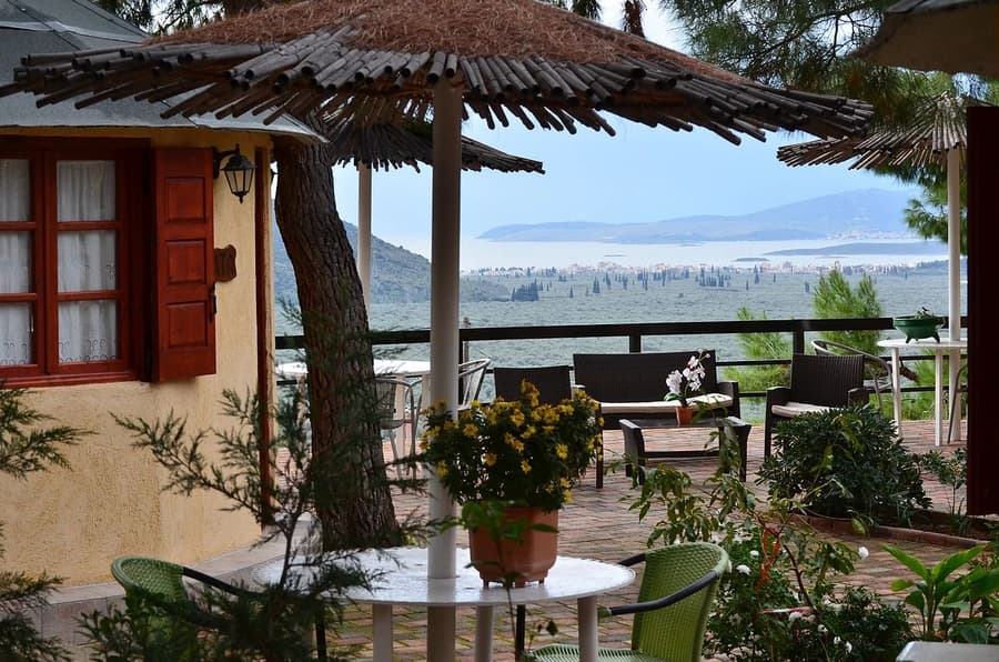 Chrissa Camping Rooms & Bungalows