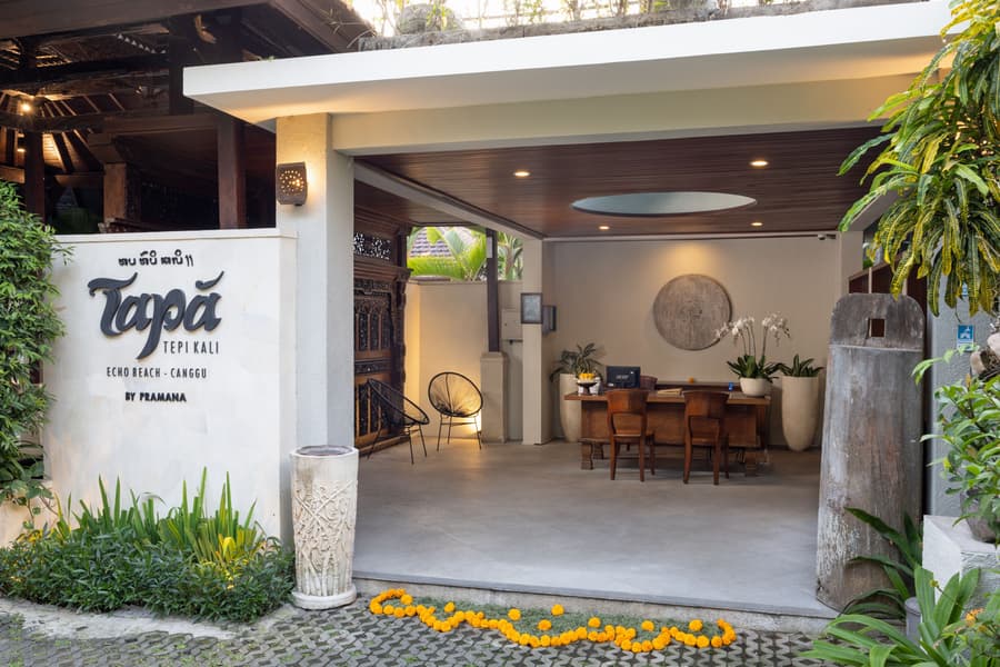 Tapa Tepi Kali Canggu by Pramana
