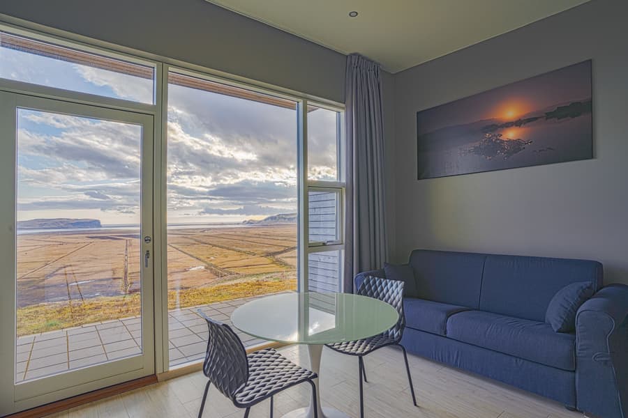 Black Beach Suites