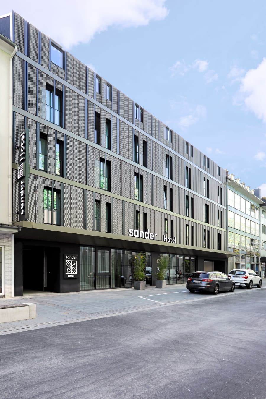 sander Hotel