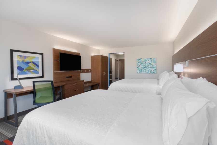 Holiday Inn Express & Suites Lake Havasu - London Bridge by IHG