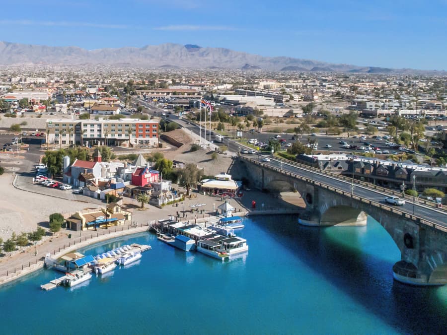 Holiday Inn Express & Suites Lake Havasu - London Bridge by IHG