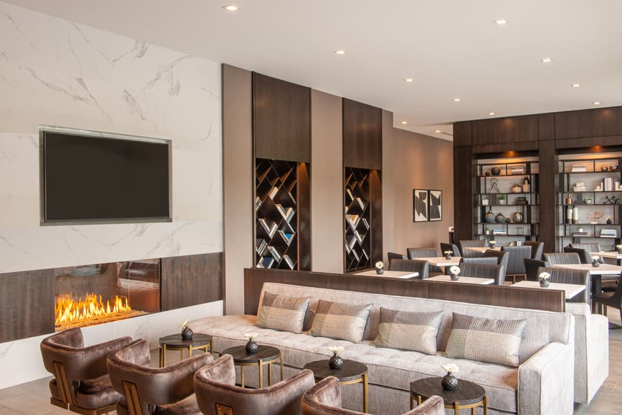 Holiday Inn Boston Logan Airport - Chelsea by IHG