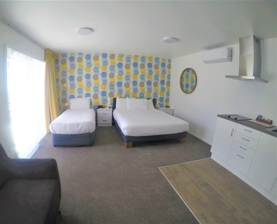 Adelphi Motel