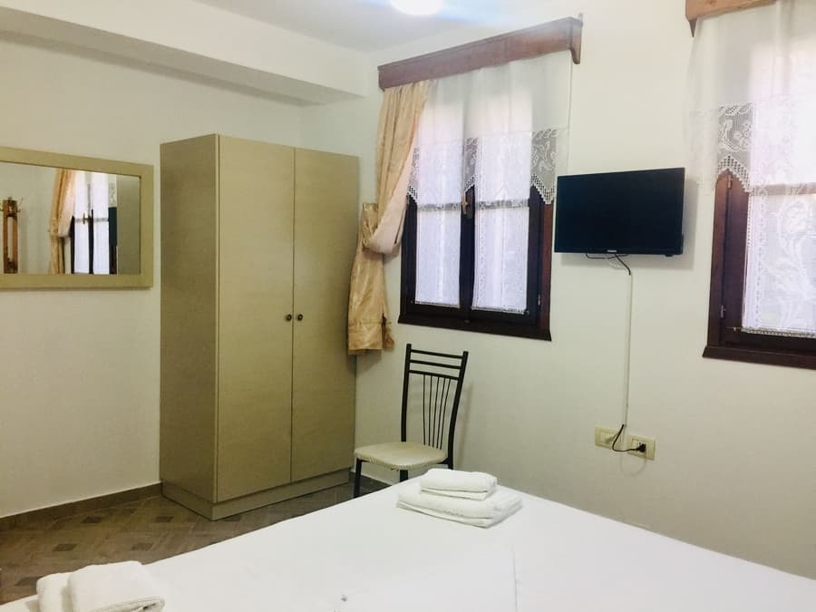 Denis Guest House