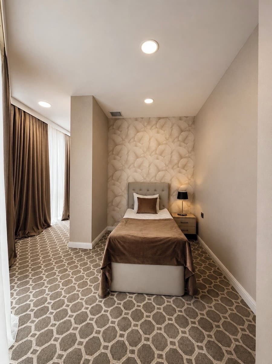 West Shine Hotel