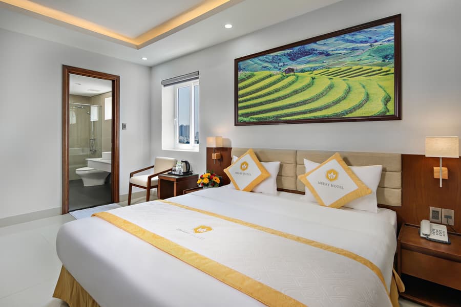 Merry Hotel