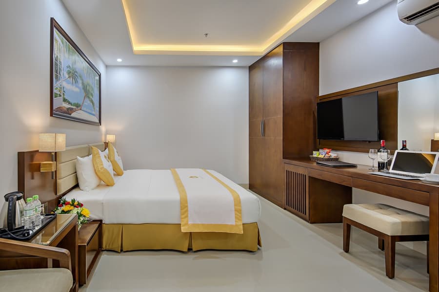 Merry Hotel