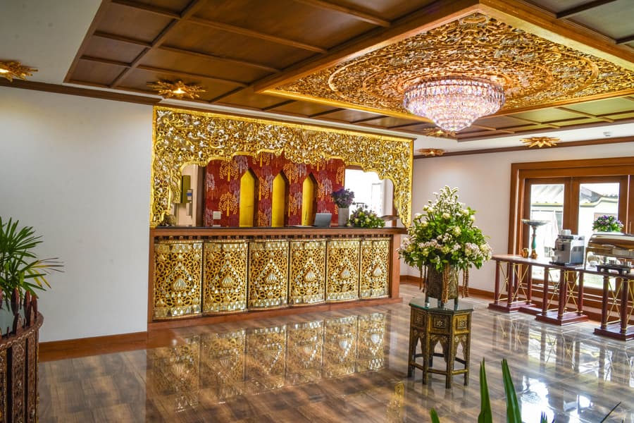 White Boutique Hotel and Spa