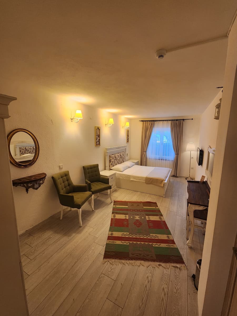 Tarcin Alacati Otel
