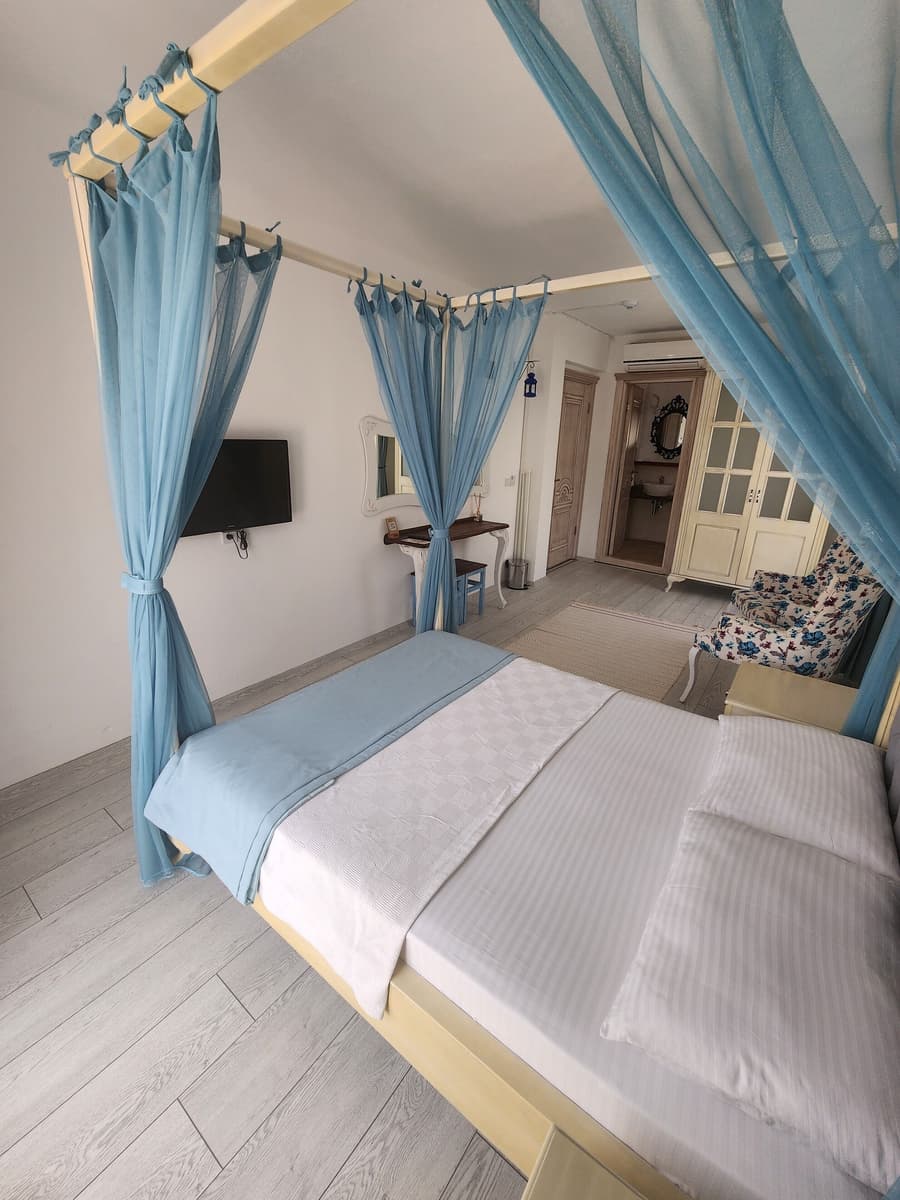 Tarcin Alacati Otel
