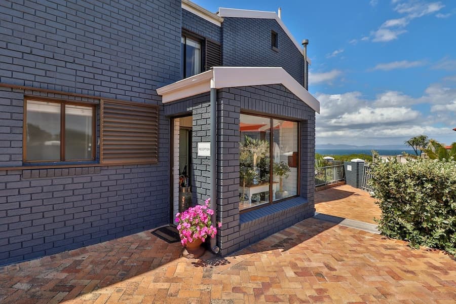 The Whale's Tale Guesthouse