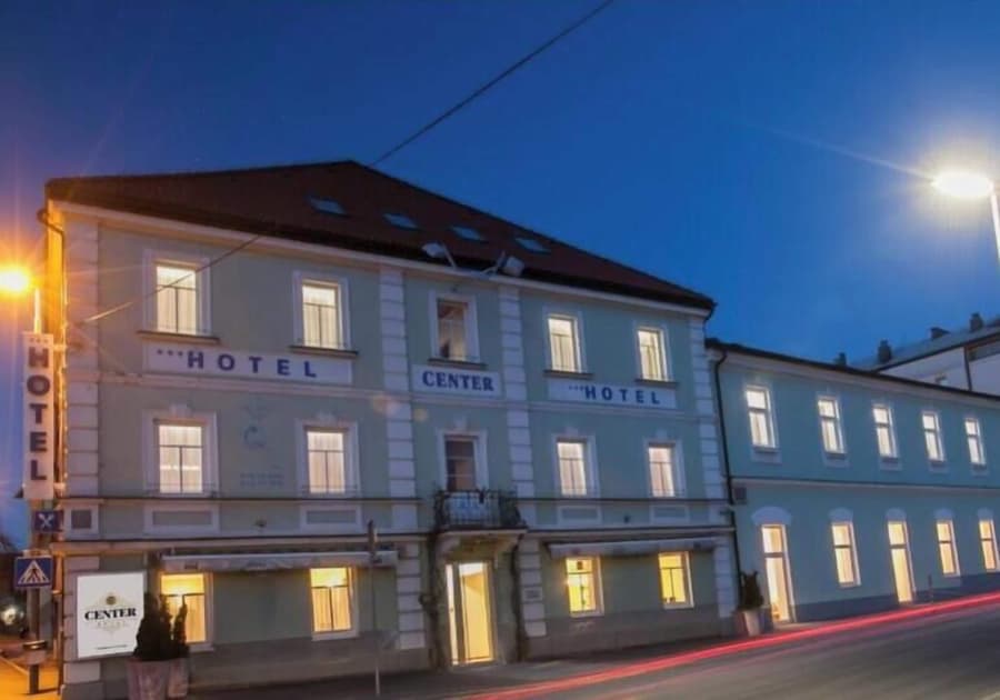 Hotel Center
