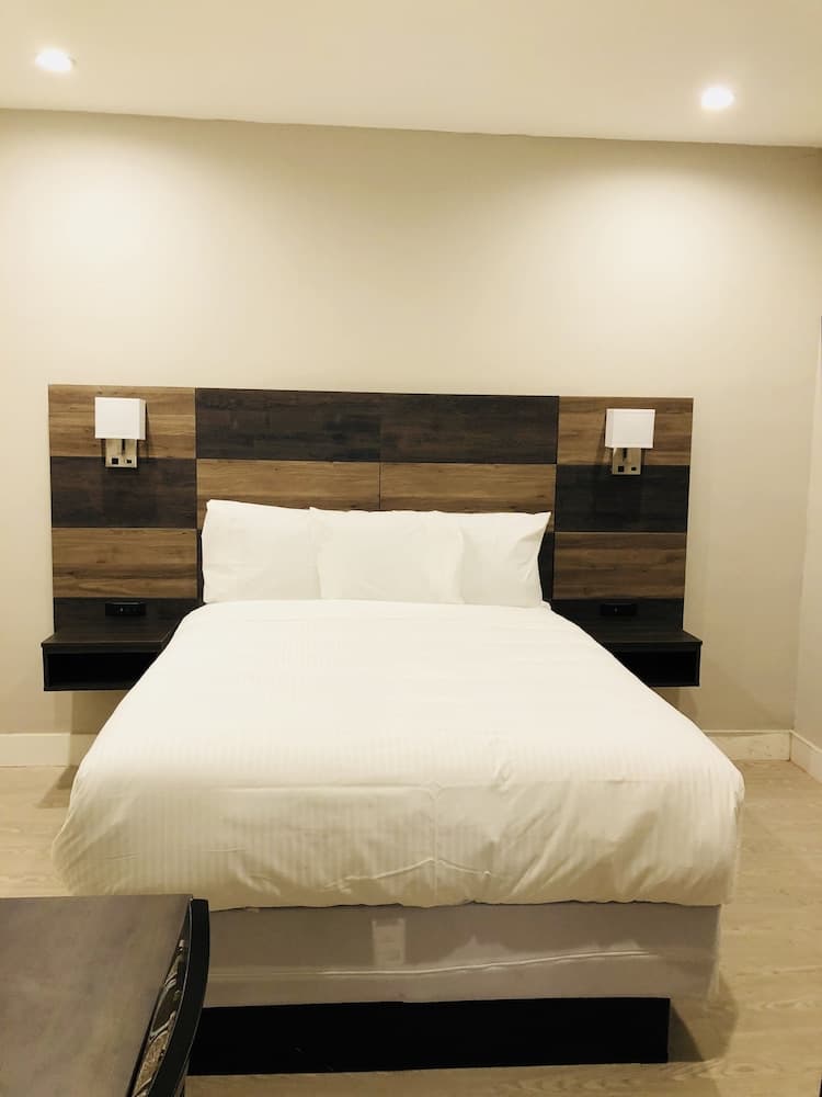 Bay Hotel