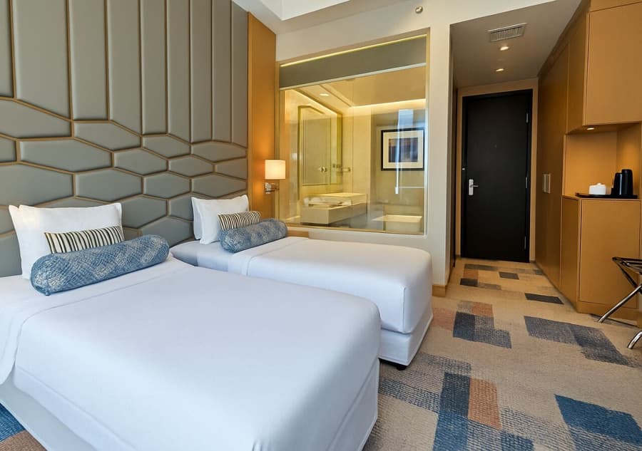 Canal Central Hotel