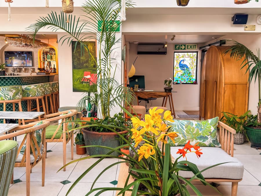 Le Petit Manoir Boutique Hotel