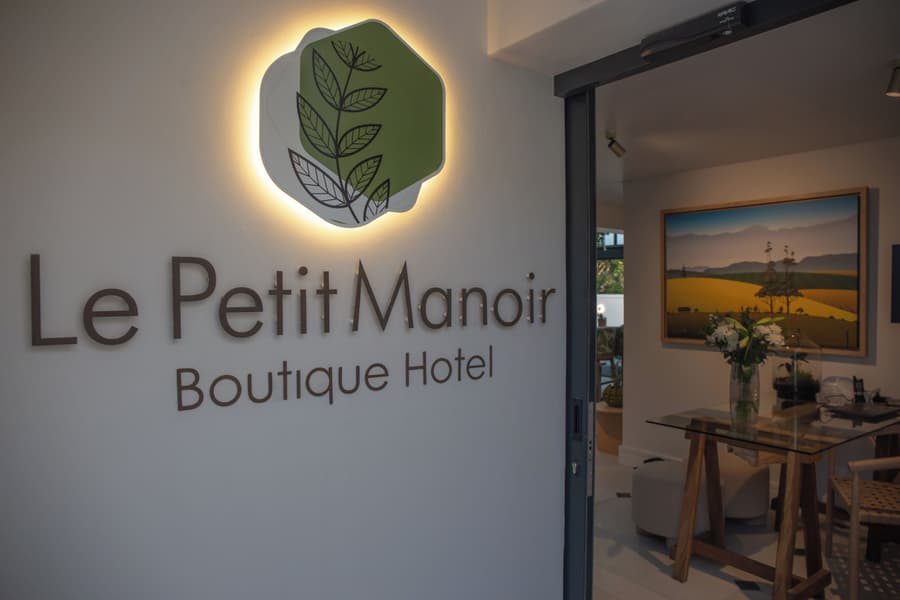 Le Petit Manoir Boutique Hotel