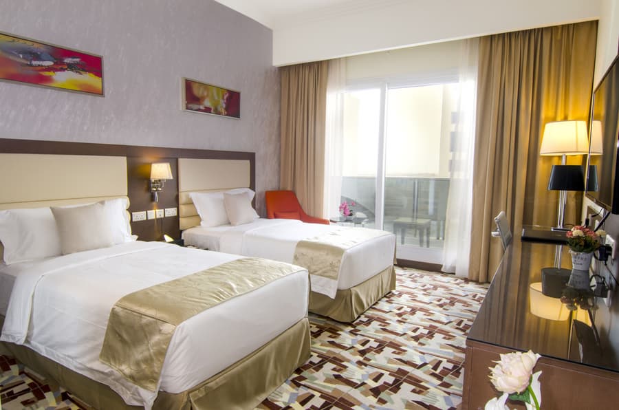 Al Murooj Grand Hotel