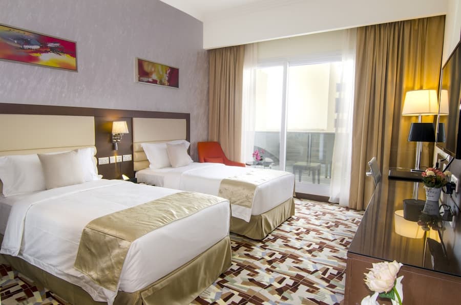 Al Murooj Grand Hotel