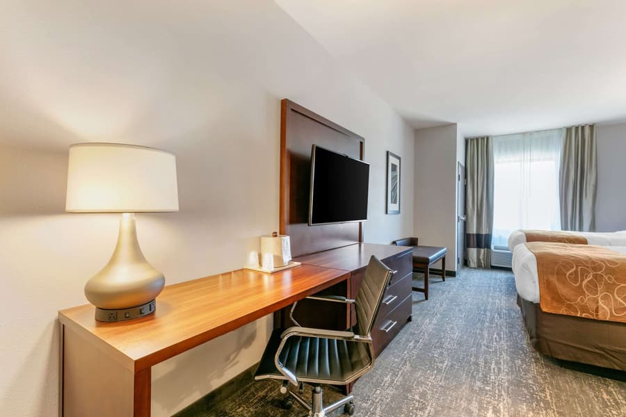 Comfort Suites North Tupelo