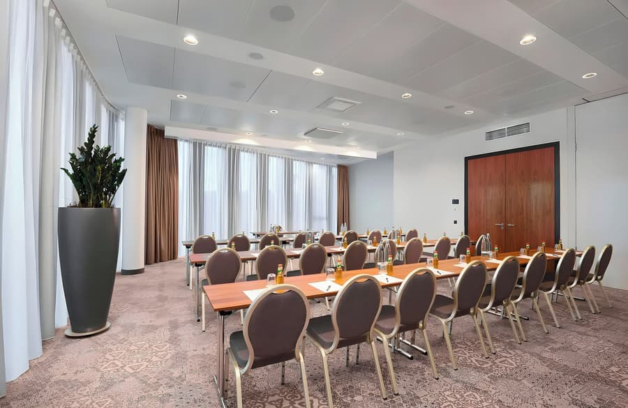 Leonardo Royal Hotel Munich Bavaria Towers