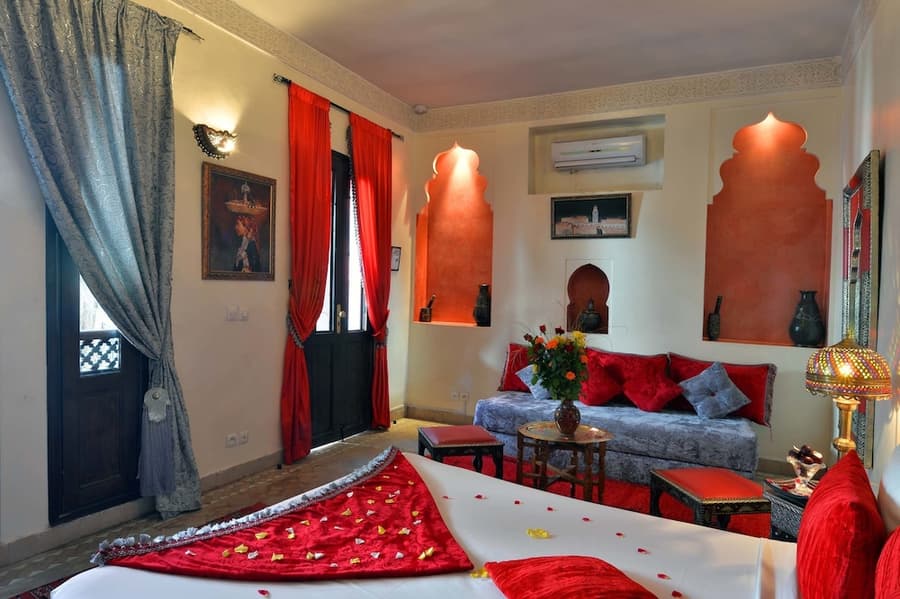 Riad La Porte Rouge By La Siredrah