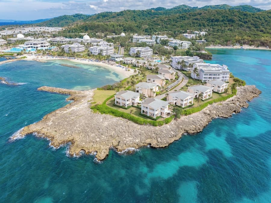 Grand Palladium Lady Hamilton Resort & Spa All Inclusive