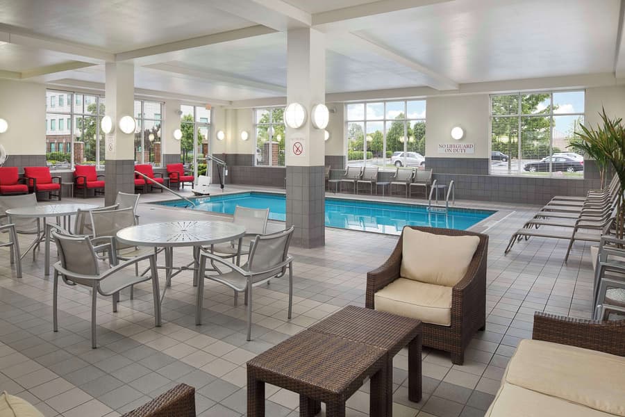 DoubleTree by Hilton Chicago Midway Airport