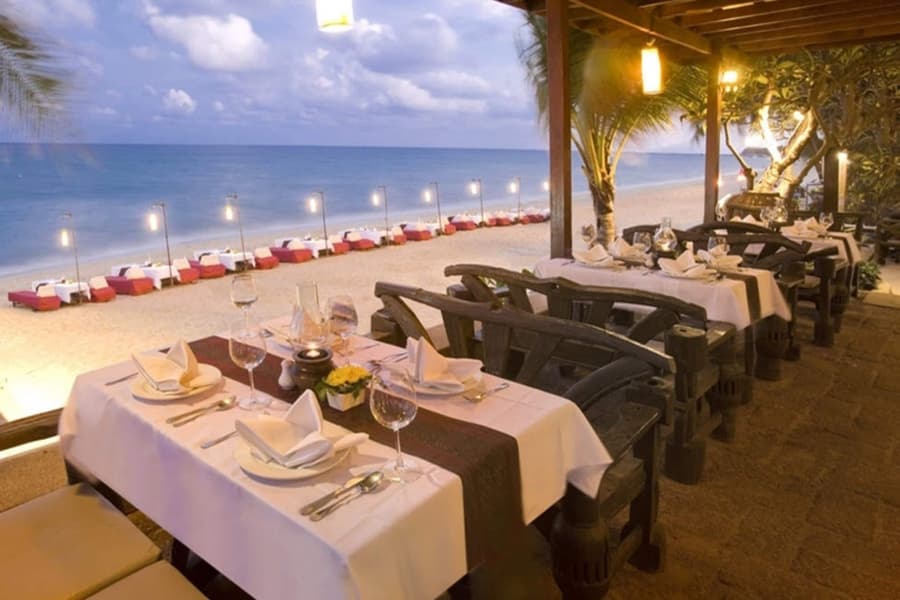 Thai House Beach Resort