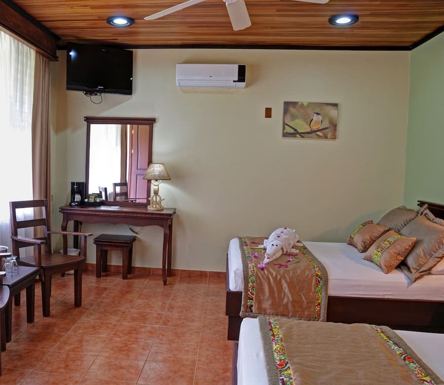 Volcano Lodge Hotel & Thermal Experience