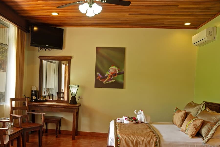 Volcano Lodge Hotel & Thermal Experience