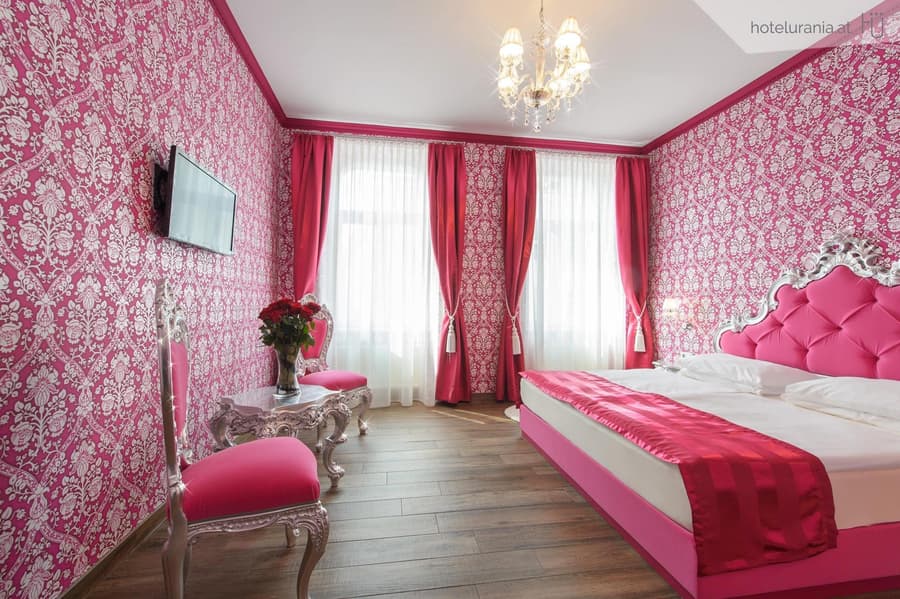 Hotel Urania