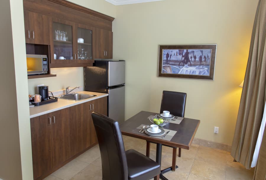 Hotel Brossard, an Ascend Collection Hotel