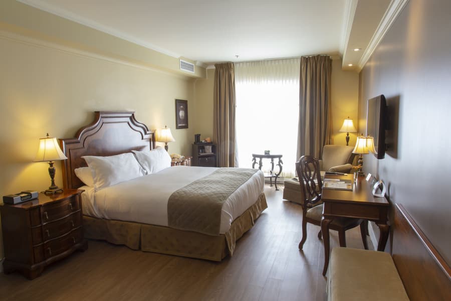 Hotel Brossard, an Ascend Collection Hotel