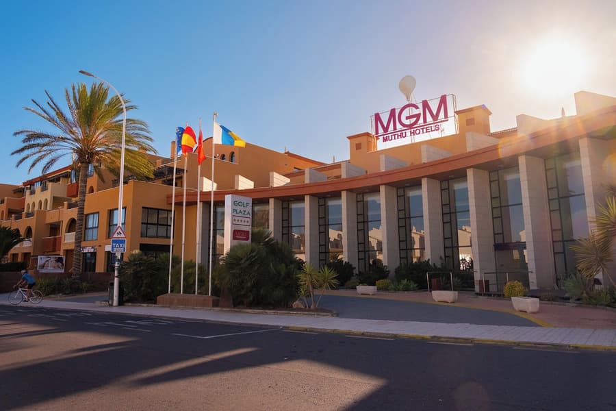 Grand Muthu Golf Plaza Hotel