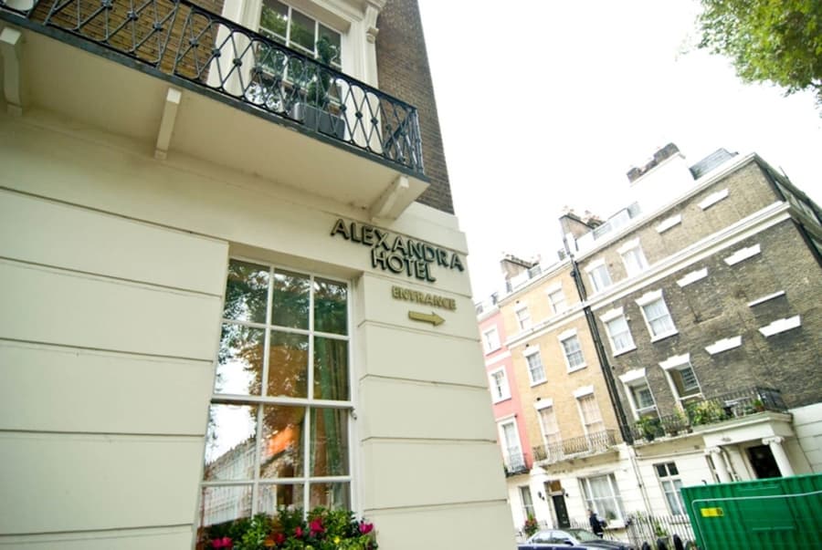 Alexandra Hotel