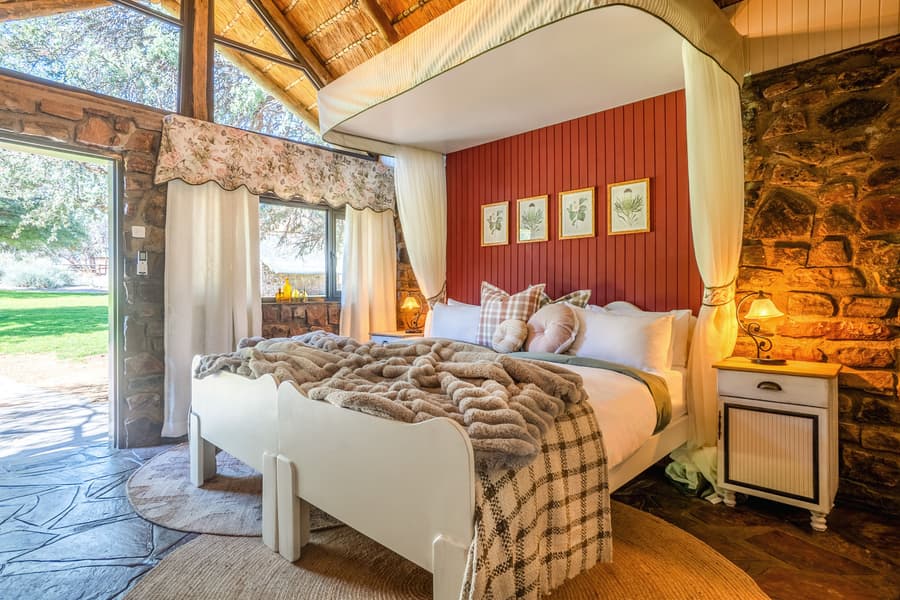 Canyon Lodge