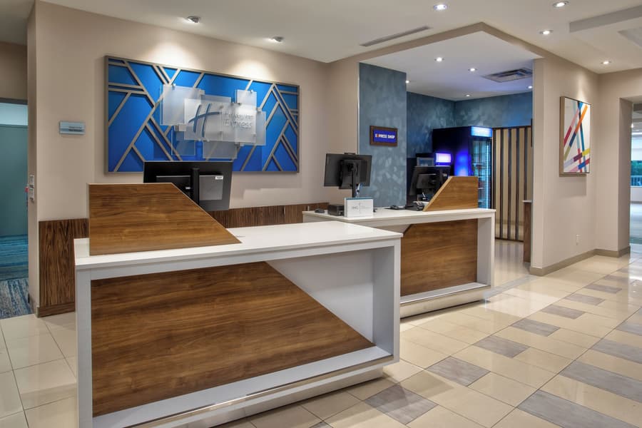 Holiday Inn Express & Suites Kingston Central by IHG