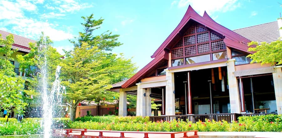APSARA Beachfront Resort and Villa