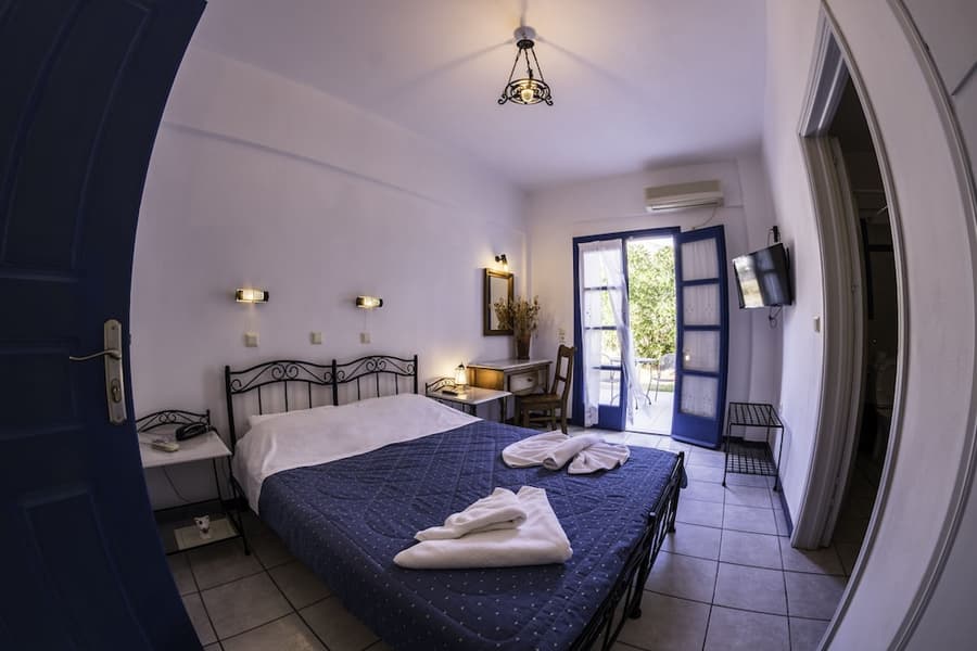 Irigeneia Hotel