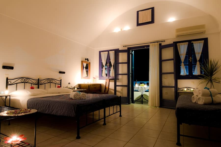 Irigeneia Hotel