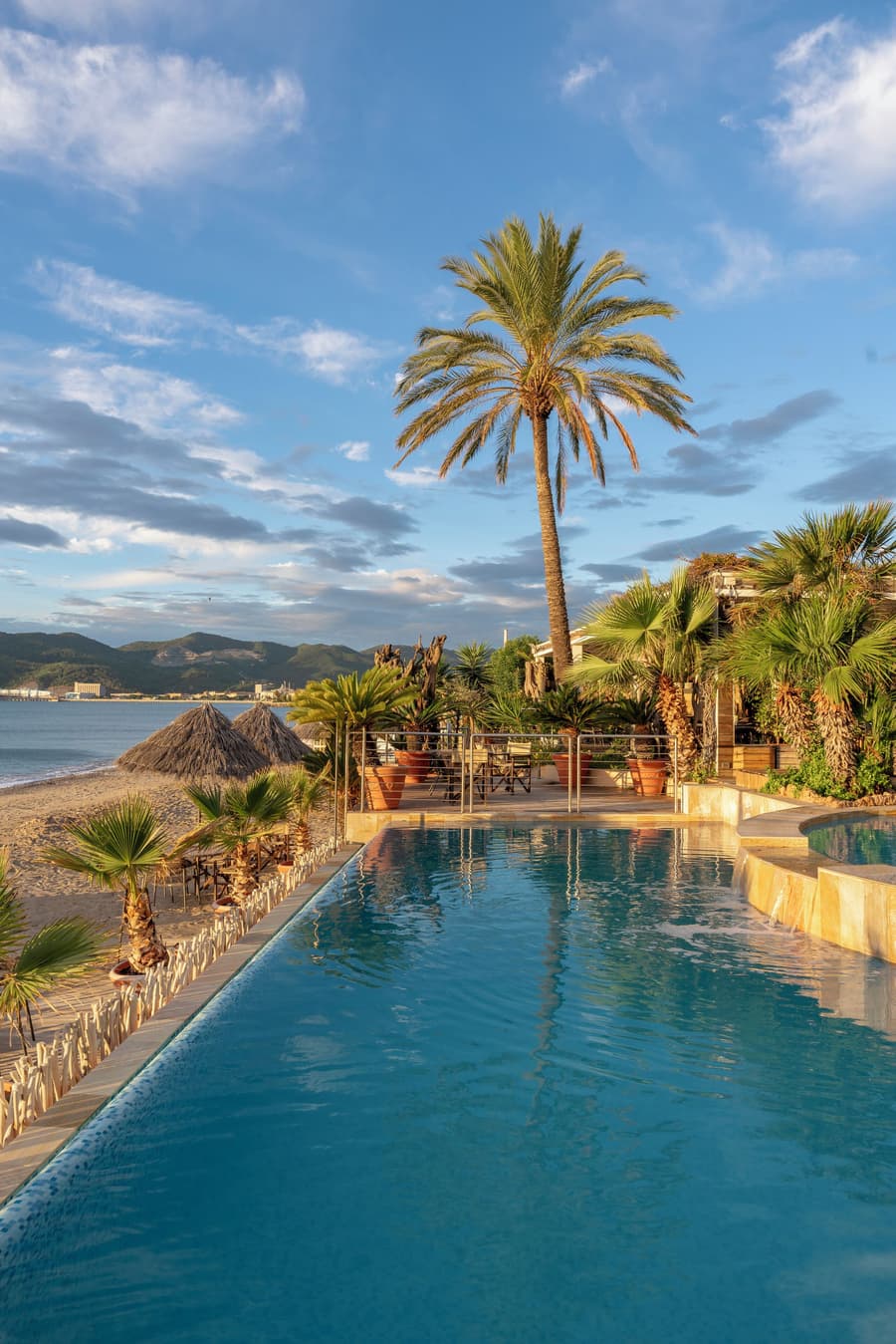 Mare Hotel