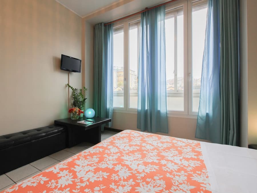 Residence House Aramis Down Town