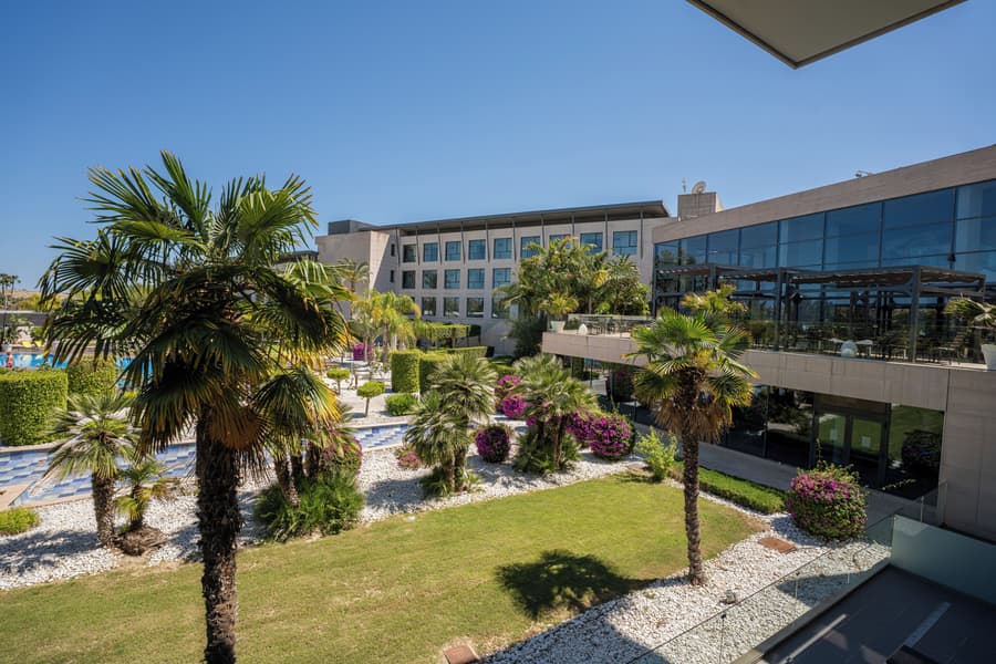 La Finca Resort