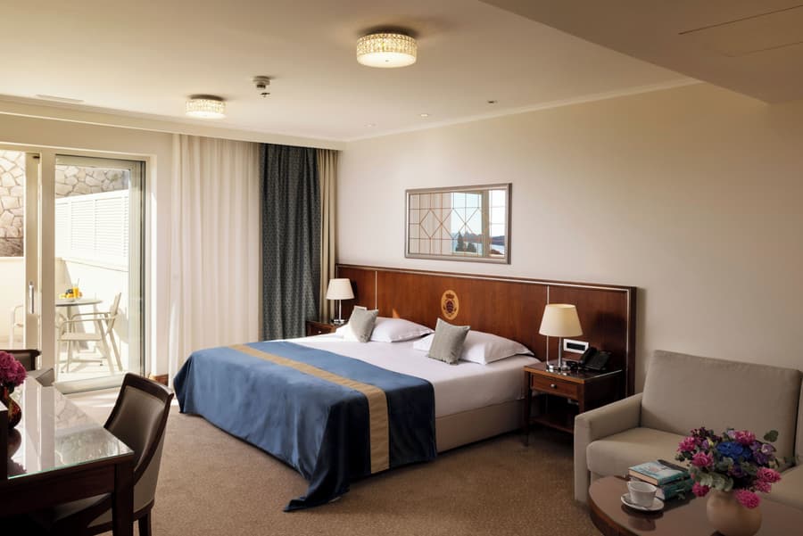 Hotel More