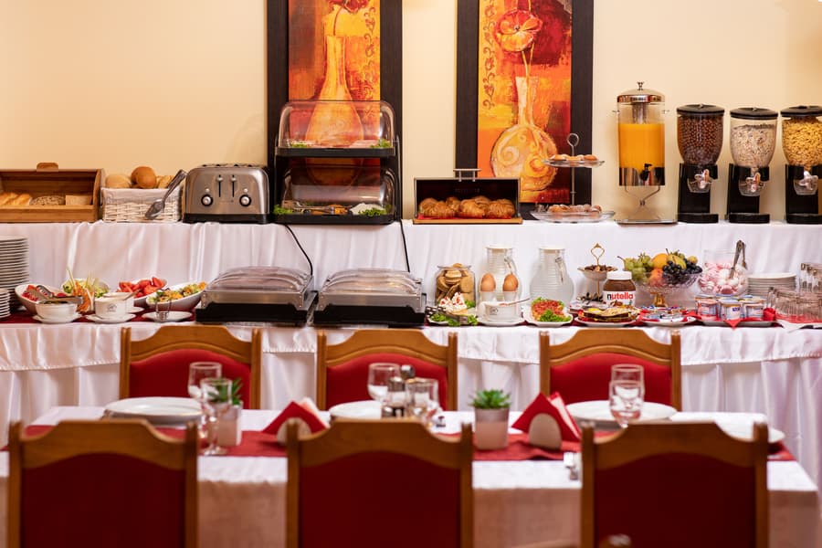 Grand Hotel Brasov