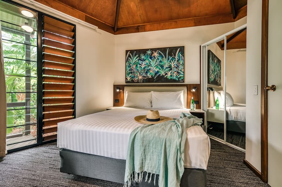 Palms City Resort